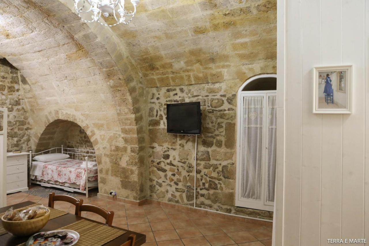 Terra E Marte Casa Vacanza Bari Exteriör bild