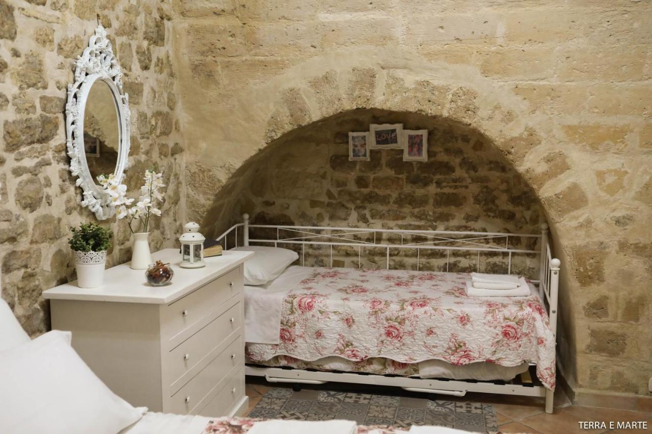Terra E Marte Casa Vacanza Bari Exteriör bild